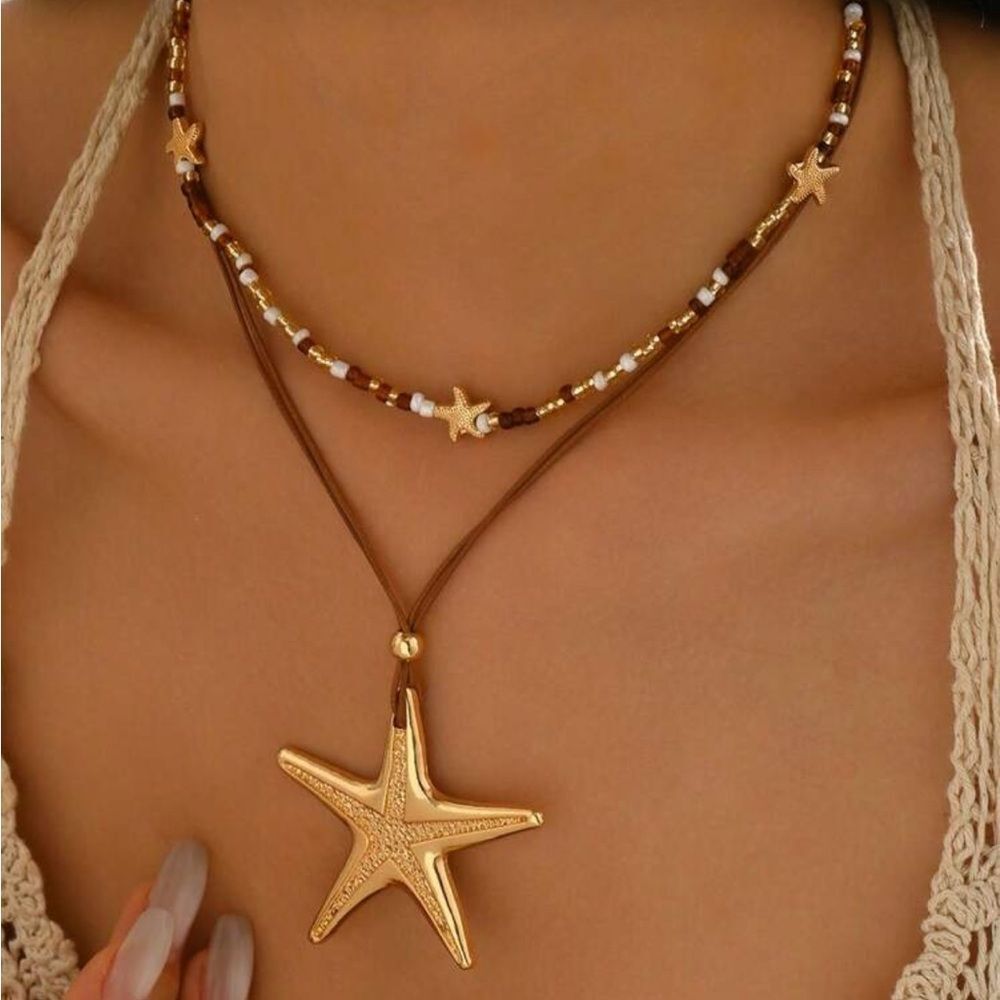 Gold Starfish Pendant Necklace R284